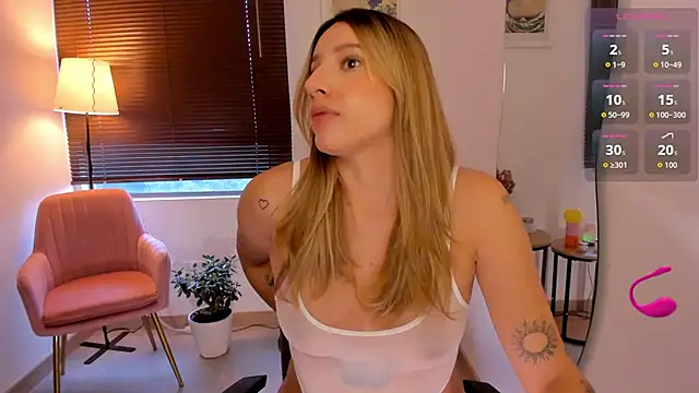 Snapshot of ameliegraham chatting on 02-06-26, 02:09 ameliegraham online show from 02-06-26, 02:09