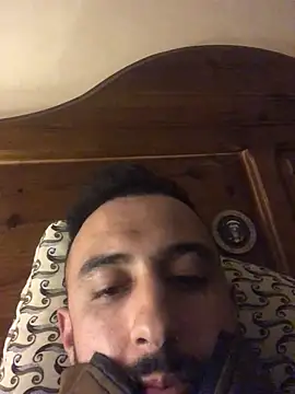 Snapshot of ClatteryPrexy chatting on 12-31-24, 08:02 ClatteryPrexy online show from 12-31-24, 08:02