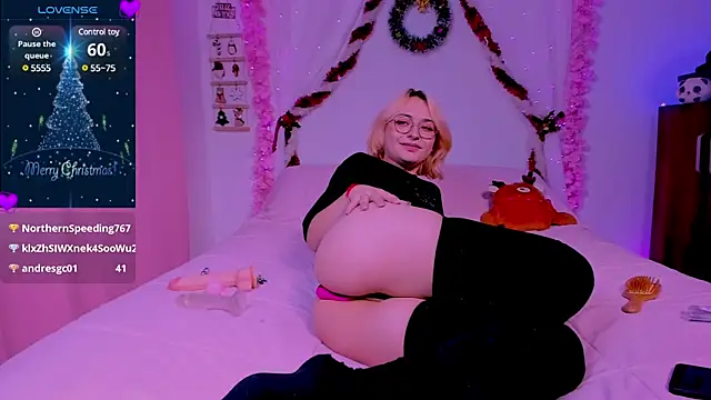 Ahri howl sweet online show from 12-19-24, 12:34