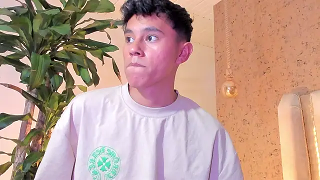 Angel esteban fx online show from 02-08-25, 07:04