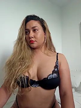 Lufer doll online show from 02-18-26, 03:52