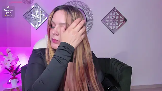 Aida adams online show from 11-20-25, 12:16