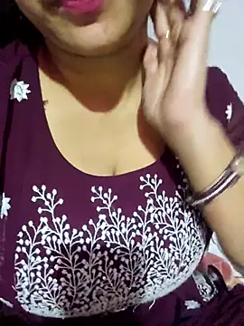 Snapshot of Love_Tina_ chatting on 11-12-25, 03:51 Love Tina online show from 11-12-25, 03:51