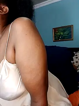 Snapshot of TALLNSEXY48 chatting on 12-30-24, 09:50 TALLNSEXY48 online show from 12-30-24, 09:50
