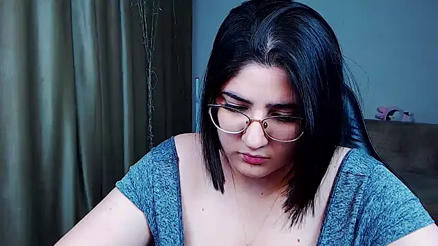 Snapshot of Crazy_Bunya chatting on 12-06-24, 01:44 Crazy Bunya online show from 12-06-24, 01:44