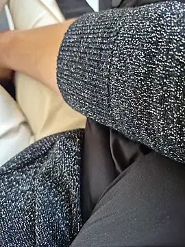 Snapshot of SexyErola27 chatting on 03-26-26, 10:21 SexyErola27 online show from 03-26-26, 10:21