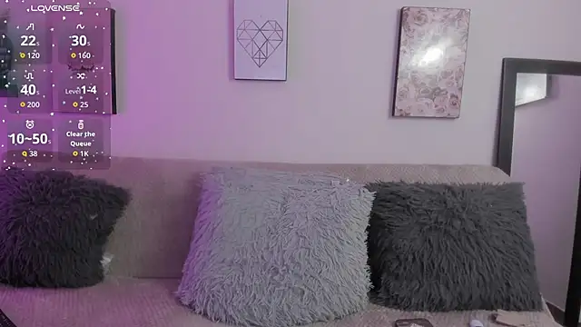 Snapshot of Murieel_69 chatting on 10-14-25, 02:45 Murieel 69 online show from 10-14-25, 02:45