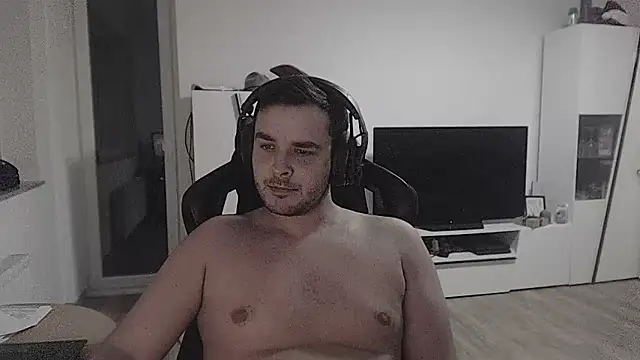 SharkLuigi online show from 01-08-26, 11:18