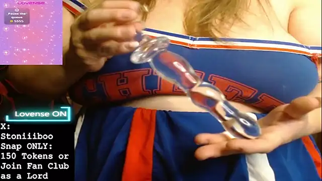 Stoniiiboo online show from 12-01-25, 01:38