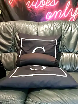 Melody87 online show from 02-08-25, 12:38