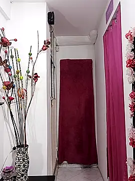 Snapshot of sweetfantasyy69 chatting on 02-27-26, 02:00 sweetfantasyy69 online show from 02-27-26, 02:00