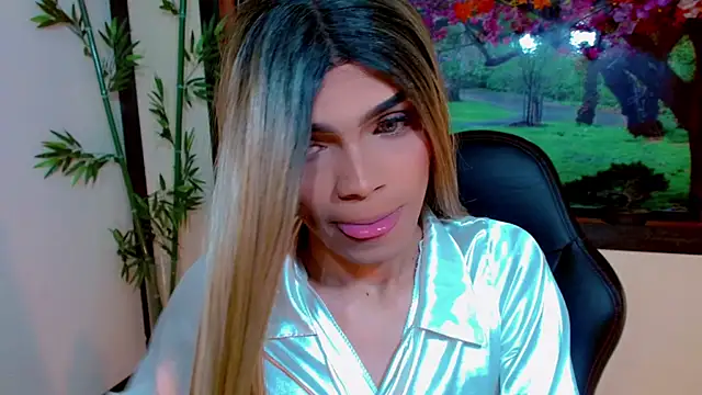 Snapshot of twoblacksexy chatting on 11-30-25, 07:29 twoblacksexy online show from 11-30-25, 07:29