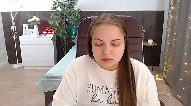 Crazyy girl  online show from 03-02-25, 11:39