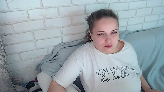 Crazyy girl  online show from 02-18-26, 04:25