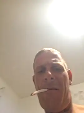 Snapshot of babilon891231 chatting on 11-26-25, 02:12 babilon891231 online show from 11-26-25, 02:12