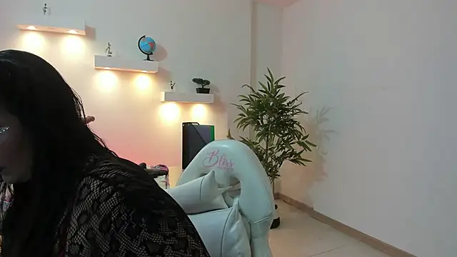 martina foxy  online show from 11-01-25, 12:07