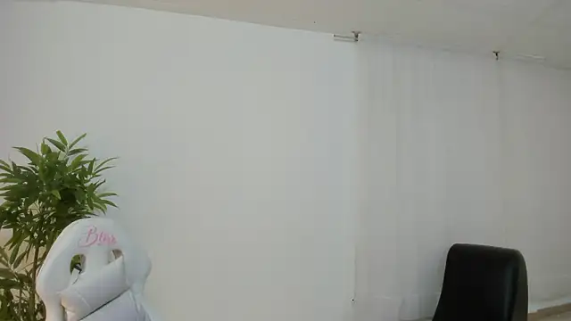 martina foxy  online show from 02-27-26, 12:16