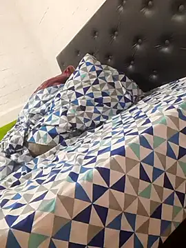 Snapshot of TuBandi2 chatting on 03-03-25, 01:53 TuBandi2 online show from 03-03-25, 01:53