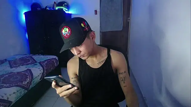 Sxntisaul   online show from 02-17-25, 03:47