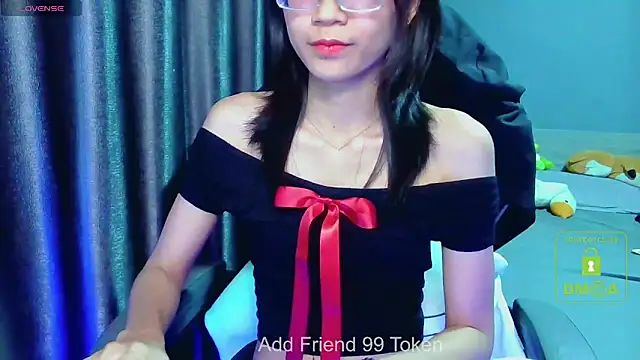 Snapshot of littlemiilk chatting on 12-20-24, 04:04 littlemiilk online show from 12-20-24, 04:04
