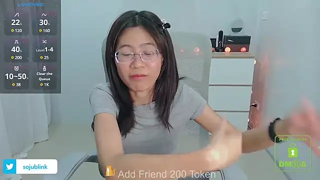 Snapshot of littlemiilk chatting on 03-20-25, 06:09 littlemiilk online show from 03-20-25, 06:09