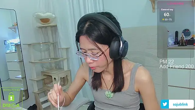 Snapshot of littlemiilk chatting on 09-25-25, 05:44 littlemiilk online show from 09-25-25, 05:44