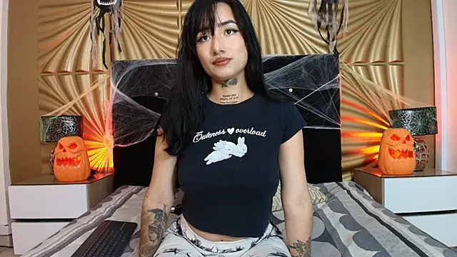 emmily keller19 online show from 10-08-25, 01:20