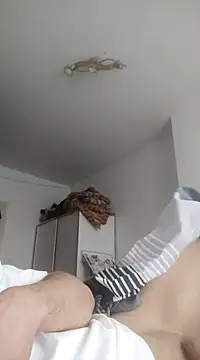 Snapshot of Franc113 chatting on 12-25-24, 07:24 Franc113 online show from 12-25-24, 07:24