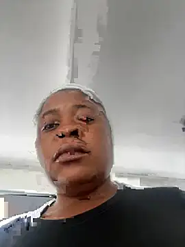 Snapshot of juicybatate chatting on 12-02-24, 08:41 juicybatate online show from 12-02-24, 08:41