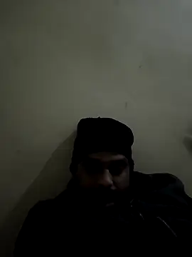 Snapshot of sri995955 chatting on 12-18-24, 02:28 sri995955 online show from 12-18-24, 02:28