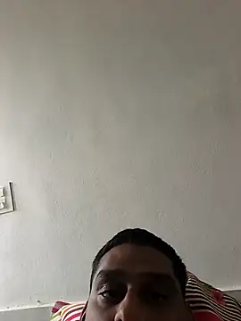 Snapshot of sri995955 chatting on 11-28-25, 05:21 sri995955 online show from 11-28-25, 05:21