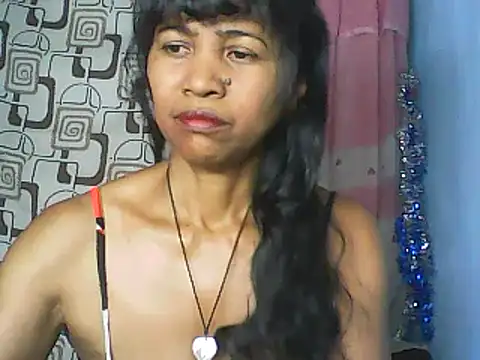 Snapshot of nene_belle chatting on 02-14-26, 06:10 nene belle online show from 02-14-26, 06:10