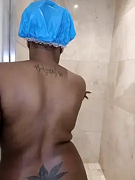 Snapshot of Puneee_Lucee chatting on 01-15-25, 11:32 Puneee Lucee online show from 01-15-25, 11:32