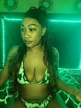 Snapshot of Puneee_Lucee chatting on 11-24-25, 11:15 Puneee Lucee online show from 11-24-25, 11:15