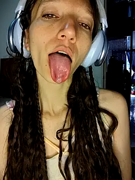 Lucy cole online show from 02-07-25, 03:41