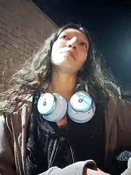 Lucy cole online show from 02-25-25, 05:52