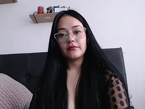 Alisha 99 online show from 12-22-25, 10:07