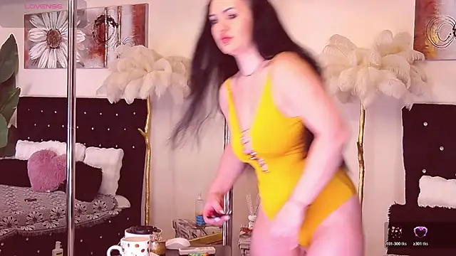 Estheraa online show from 02-14-26, 05:26