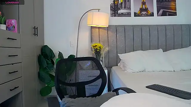 caralella online show from 11-27-25, 08:00