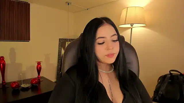 Maaiitee online show from 02-20-26, 01:11