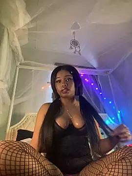Snapshot of lovekaylaa chatting on 02-25-25, 04:21 lovekaylaa online show from 02-25-25, 04:21
