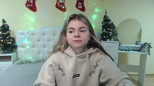 TinaRedly online show from 12-21-24, 06:30