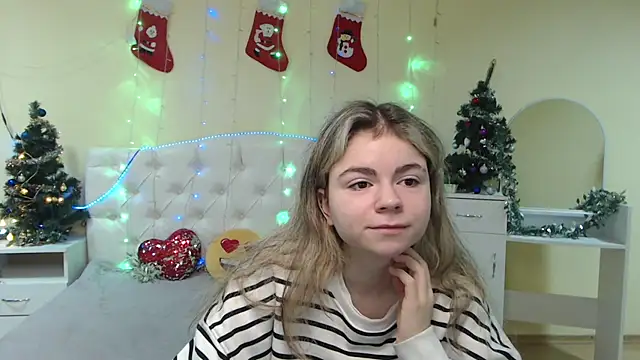 TinaRedly online show from 12-28-24, 06:49