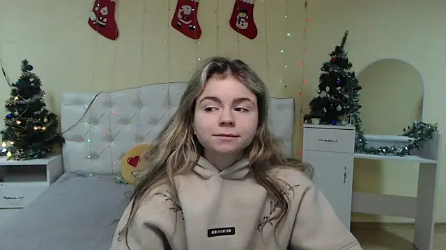 TinaRedly online show from 01-05-25, 09:59