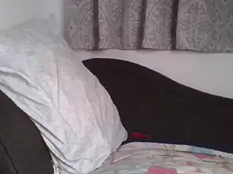 Whimsicalwillow online show from 02-19-25, 08:10