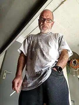 bottomhairy online show from 04-09-26, 09:36