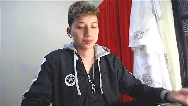  Thomas hot  online show from 01-12-25, 09:51