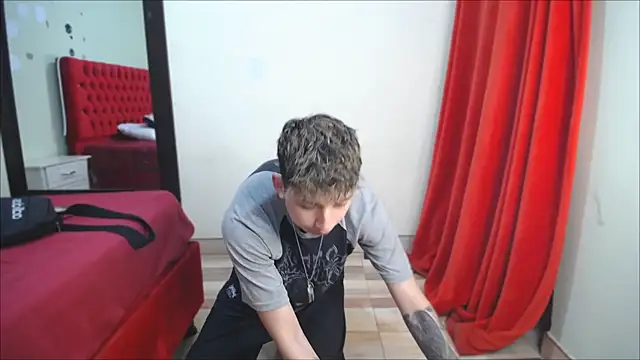  Thomas hot  online show from 01-26-25, 02:08