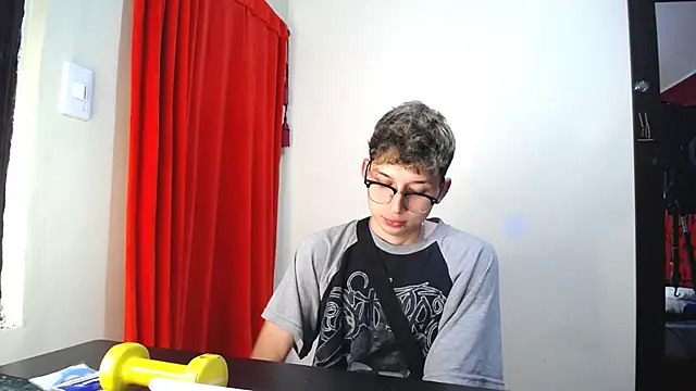  Thomas hot  online show from 01-28-25, 09:40