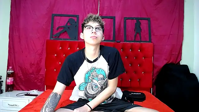  Thomas hot  online show from 02-13-25, 07:42